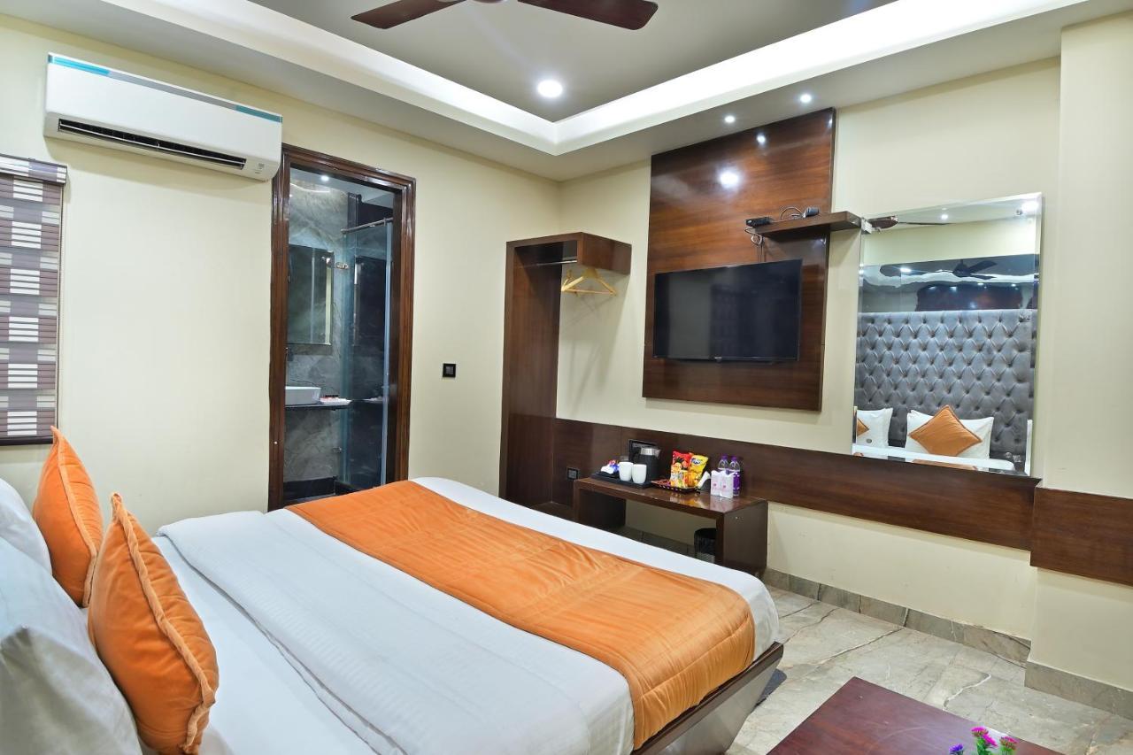 Hotel Vanson Delite - New Delhi Railway Station Esterno foto