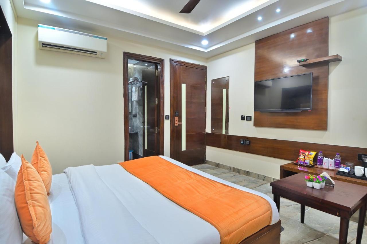 Hotel Vanson Delite - New Delhi Railway Station Esterno foto