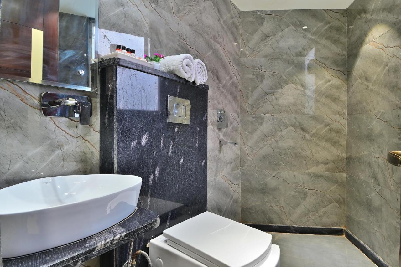 Hotel Vanson Delite - New Delhi Railway Station Esterno foto