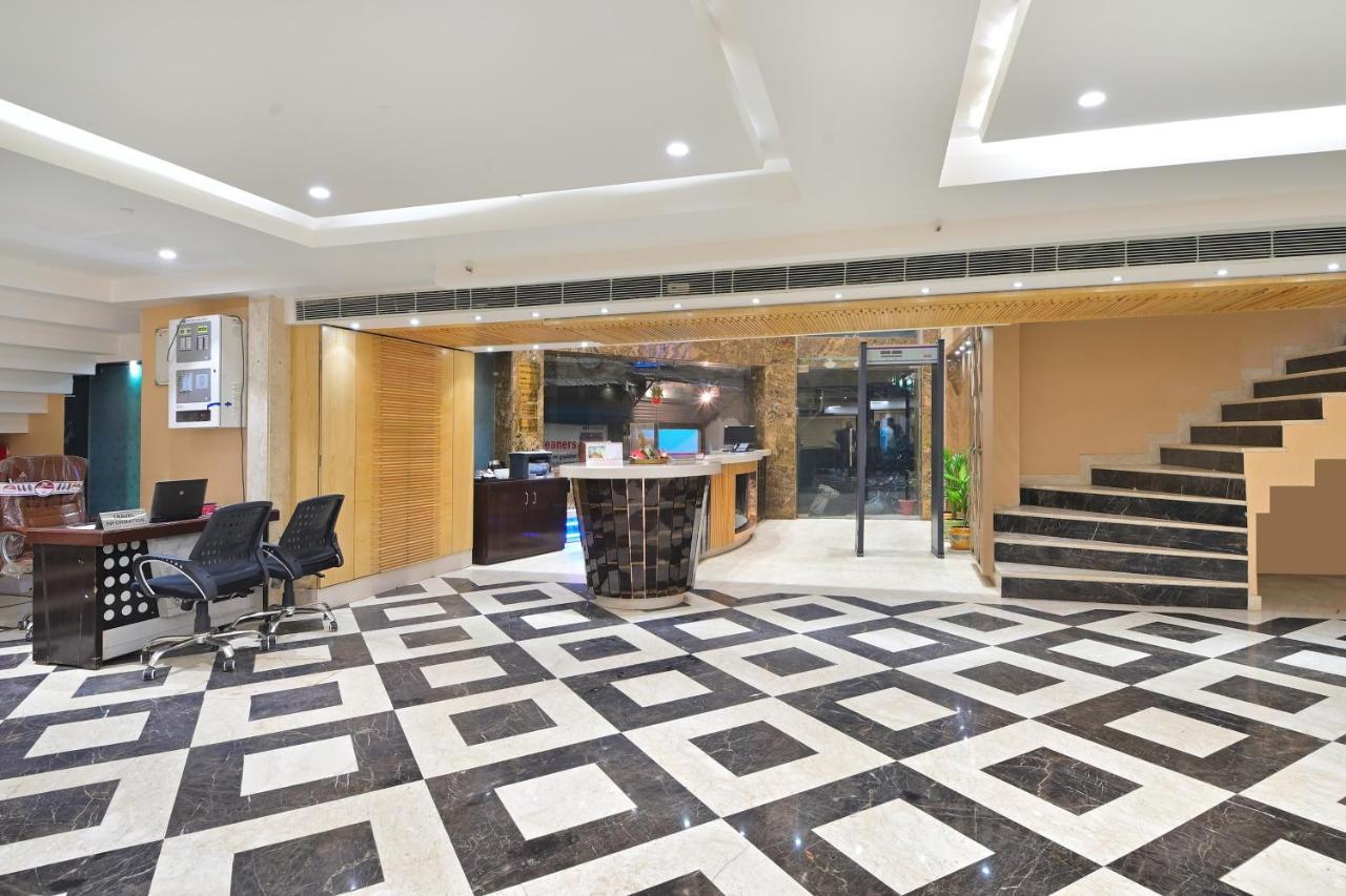 Hotel Vanson Delite - New Delhi Railway Station Esterno foto